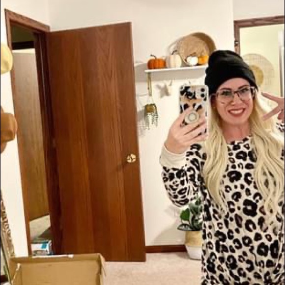 Wig - Picture 2 of 2